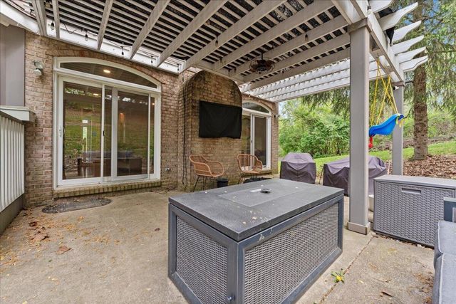 12 Harry Reinert Drive, Melbourne, KY 41059
