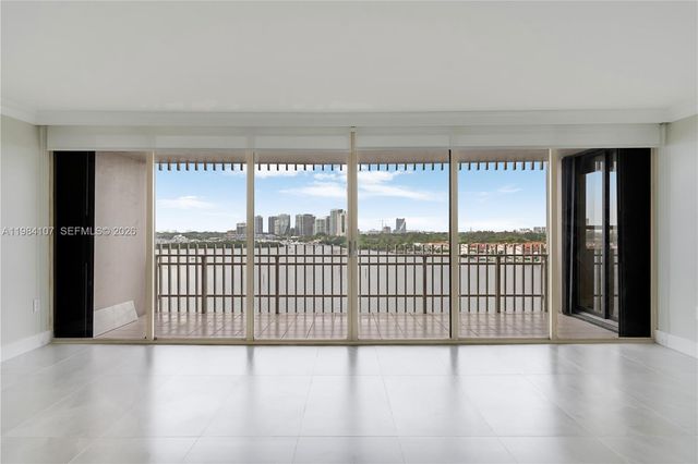 1 Grove Isle Dr A904, Miami, FL 33133