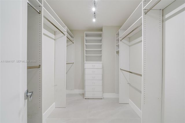 1 Grove Isle Dr A904, Miami, FL 33133