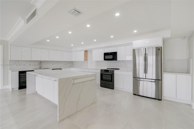 1 Grove Isle Dr A904, Miami, FL 33133