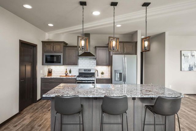 733 Maple Drive, Mount Horeb, WI 53572