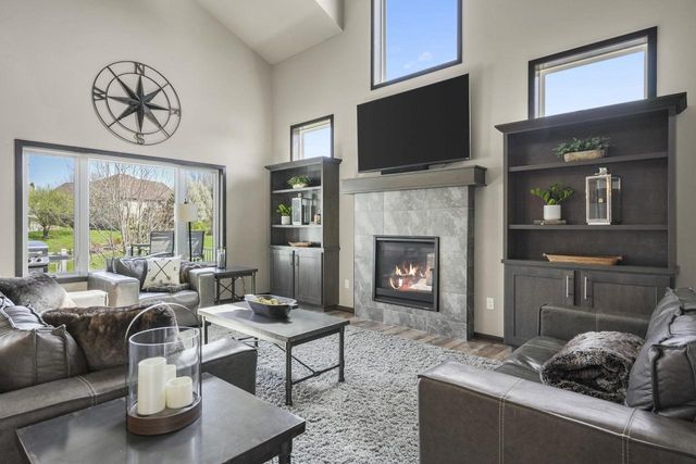 733 Maple Drive, Mount Horeb, WI 53572