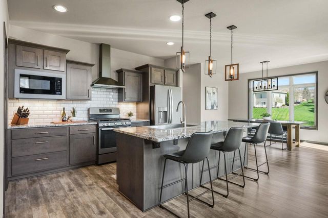 733 Maple Drive, Mount Horeb, WI 53572