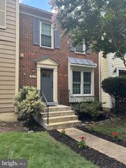 7415 DUDDINGTON DR, Alexandria, VA 22315