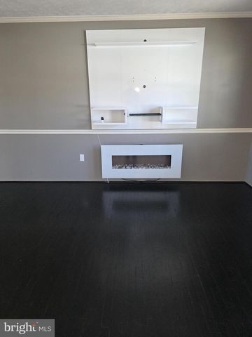 610 POTOMAC VALLEY DR, Fort Washington, MD 20744