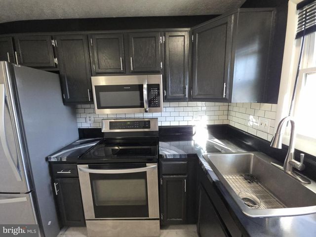 610 POTOMAC VALLEY DR, Fort Washington, MD 20744