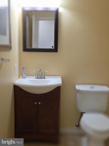 610 POTOMAC VALLEY DR, Fort Washington, MD 20744