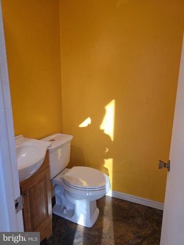 610 POTOMAC VALLEY DR, Fort Washington, MD 20744