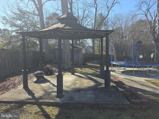 610 POTOMAC VALLEY DR, Fort Washington, MD 20744