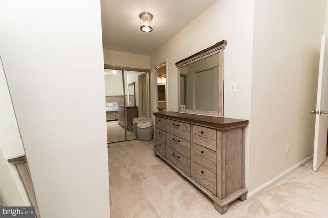 5534 SHIPLEY CT, Centreville, VA 20120