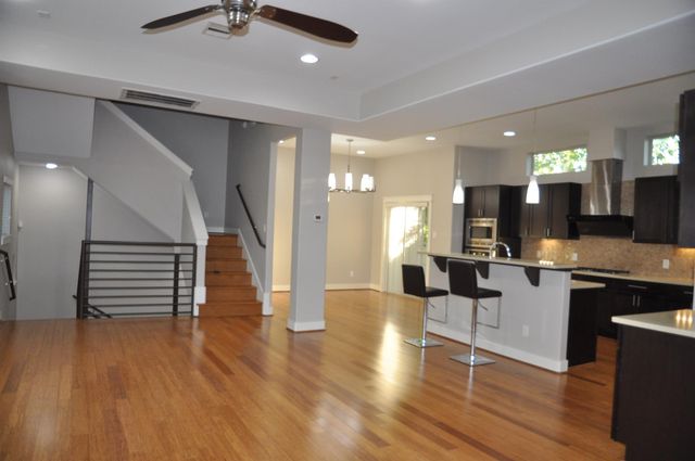 5743 Petty Street, Houston, TX 77007