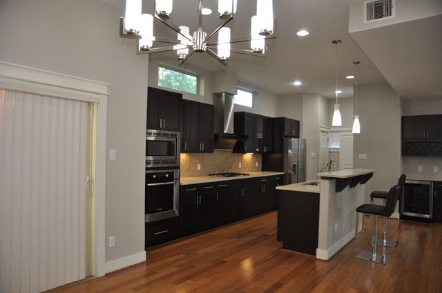 5743 Petty Street, Houston, TX 77007