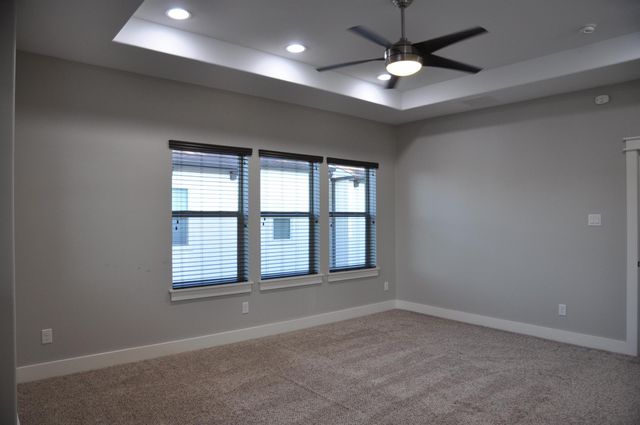 5743 Petty Street, Houston, TX 77007