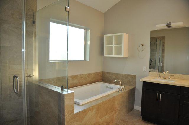 5743 Petty Street, Houston, TX 77007