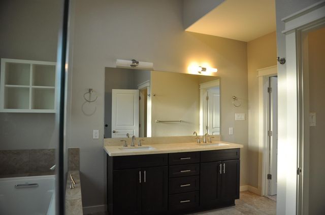 5743 Petty Street, Houston, TX 77007