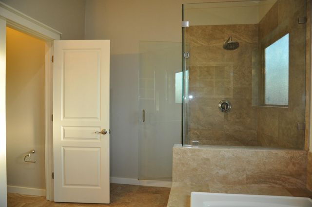 5743 Petty Street, Houston, TX 77007