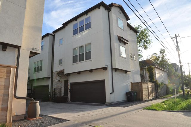 5743 Petty Street, Houston, TX 77007