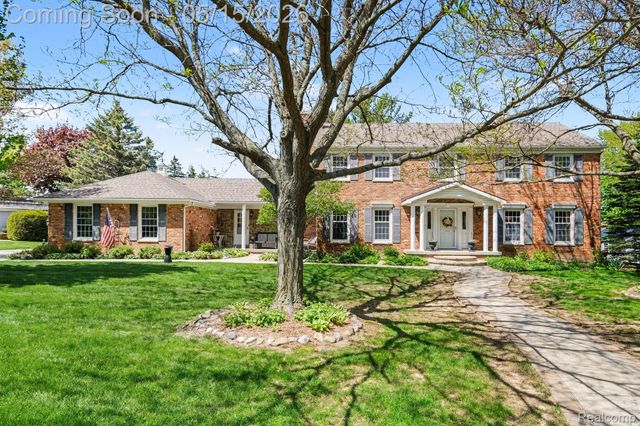 5443 Provincial Road, Grand Blanc Charter Township, MI 48439