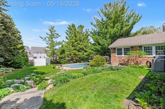 5443 Provincial Road, Grand Blanc Charter Township, MI 48439