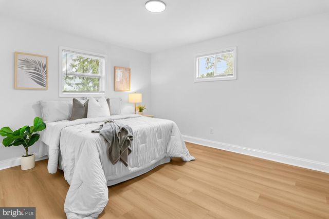 8601 GREENS LN, Baltimore, MD 21244