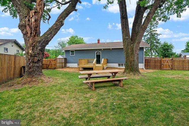 8601 GREENS LN, Baltimore, MD 21244