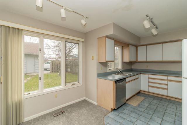 1650 Heritage Drive, Lowell, IN 46356