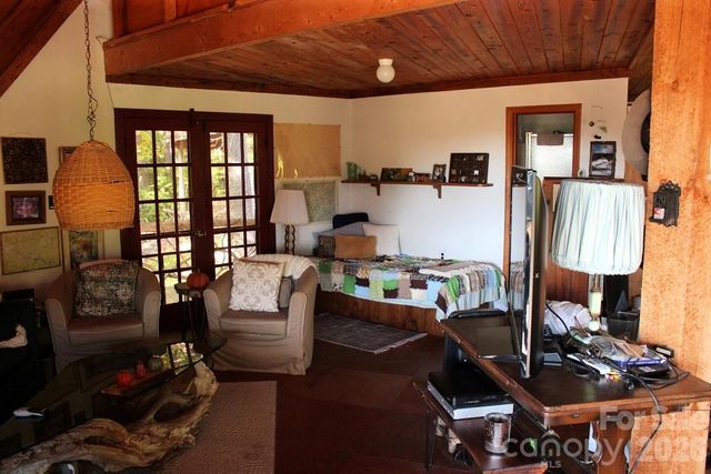 745 Broom Road, Tuckasegee, NC 28783