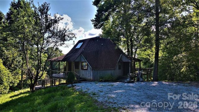 745 Broom Road, Tuckasegee, NC 28783