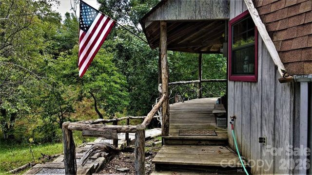 745 Broom Road, Tuckasegee, NC 28783