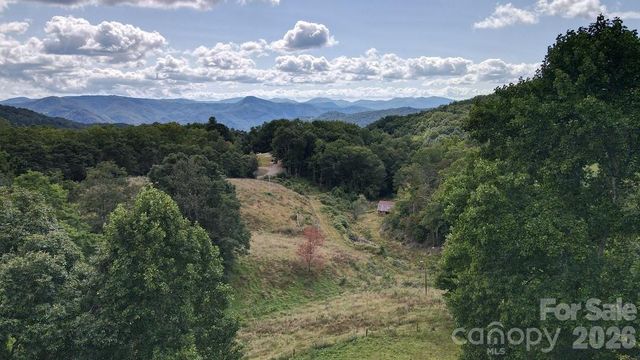 745 Broom Road, Tuckasegee, NC 28783