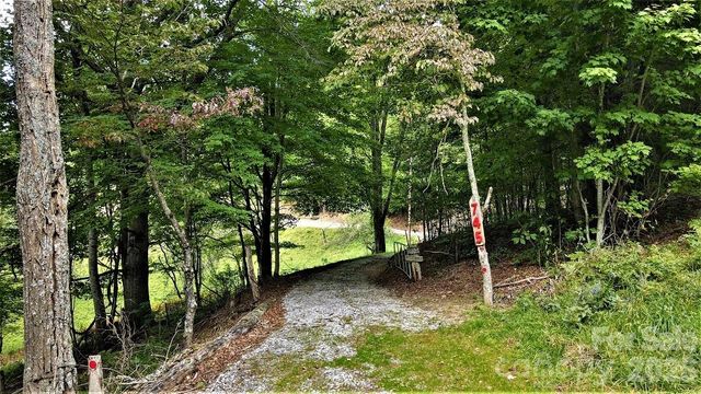 745 Broom Road, Tuckasegee, NC 28783