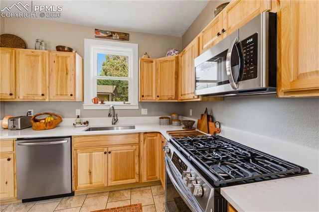 1008 Greenwood Avenue, Canon City, CO 81212