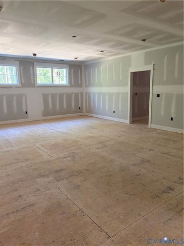 15035 Whitewood Ln, Montpelier, VA 23192