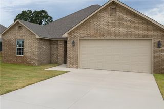 909 Rachel Street, Gentry, AR 72734