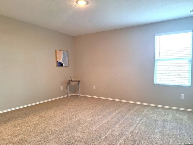106 KAYDEN CT, Marion, TX 78124