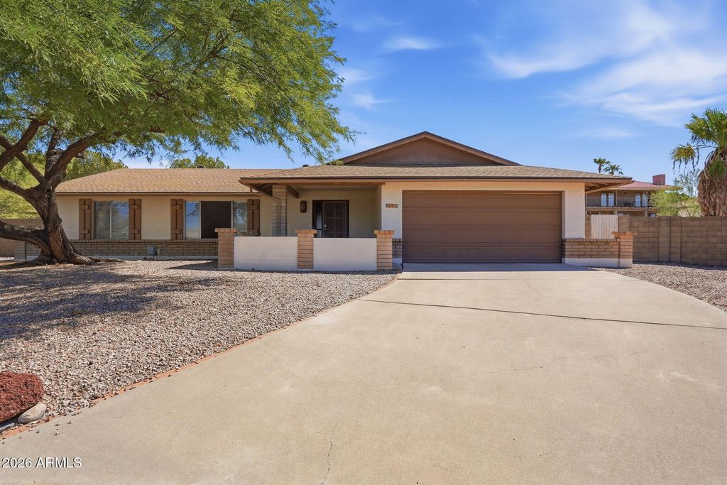 852 E ACAPULCO Lane, Phoenix, AZ 85022 — exterior
