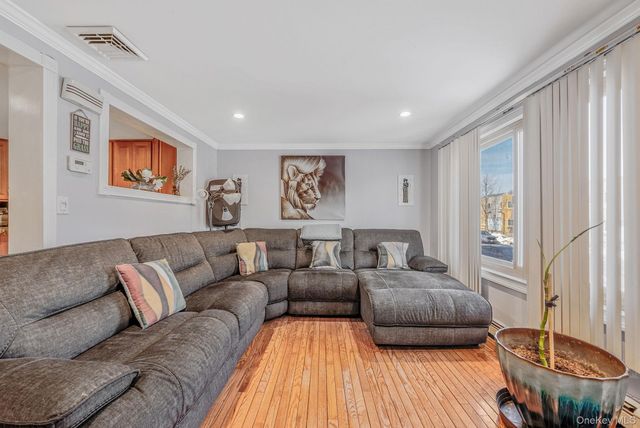 50 E Pine Street, Long Beach, NY 11561