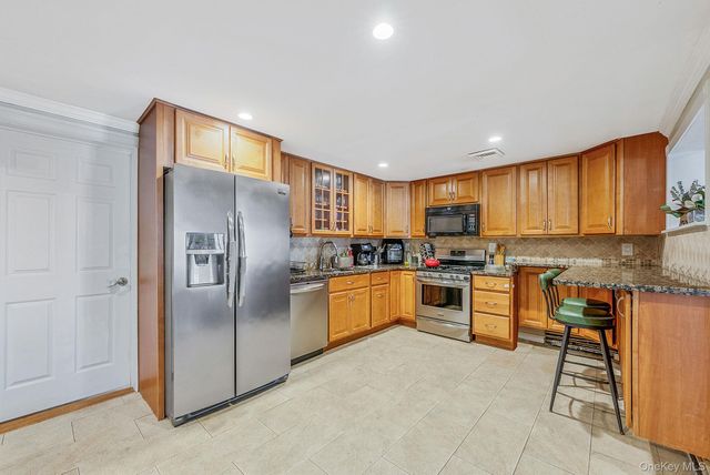 50 E Pine Street, Long Beach, NY 11561