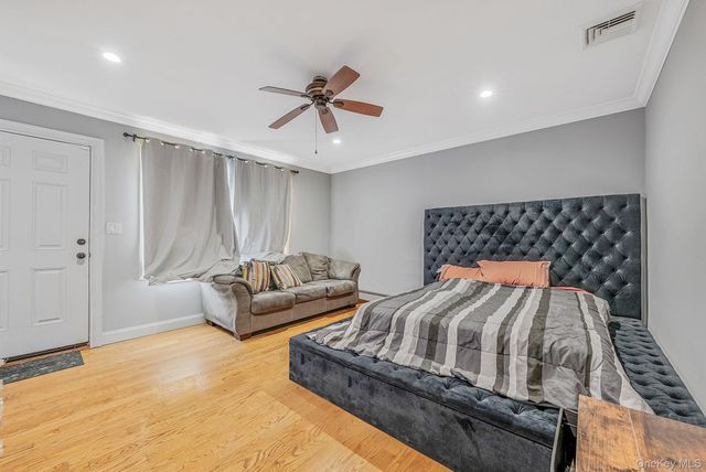 50 E Pine Street, Long Beach, NY 11561