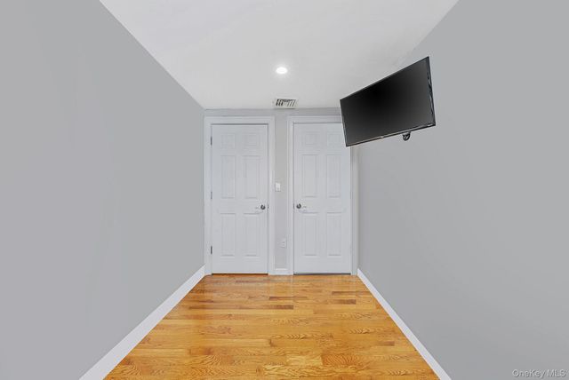 50 E Pine Street, Long Beach, NY 11561