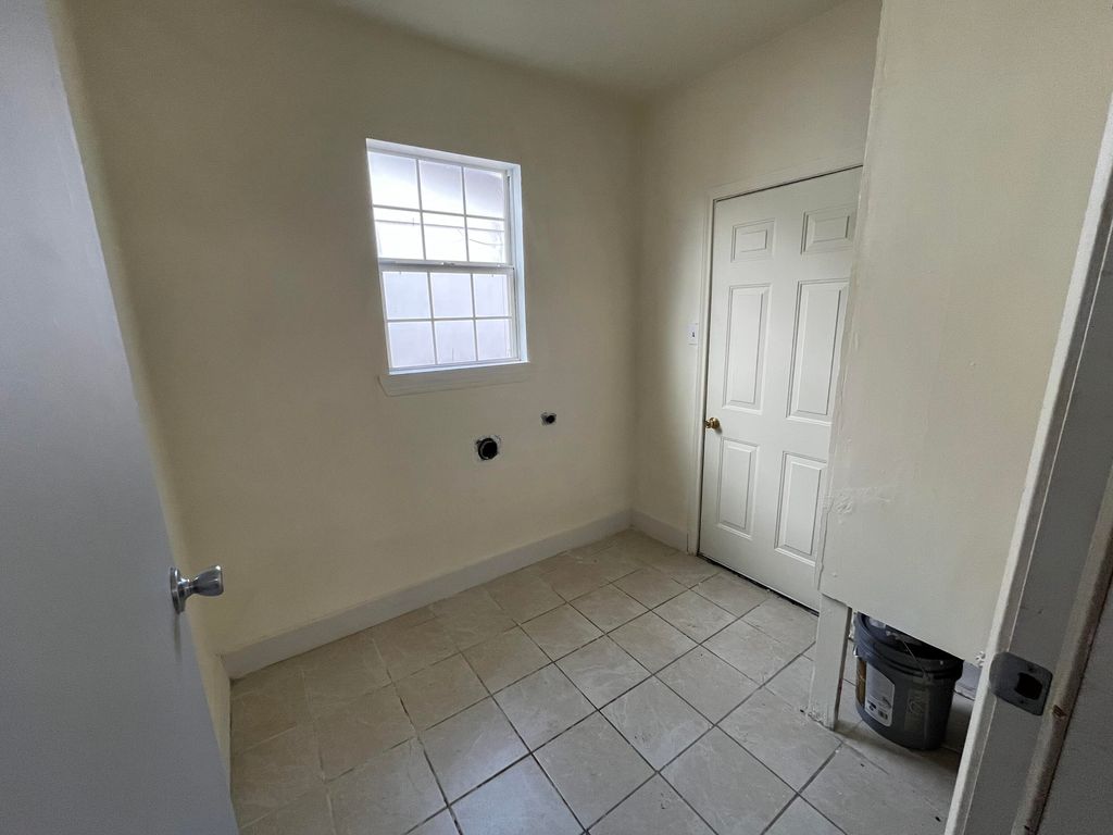 Image 9 of property listing at 2510 Glenwood Drive, San Angelo, TX 76901