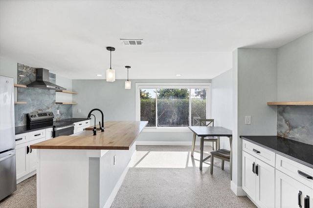 1073 ALSTON LANE, Englewood, FL 34223