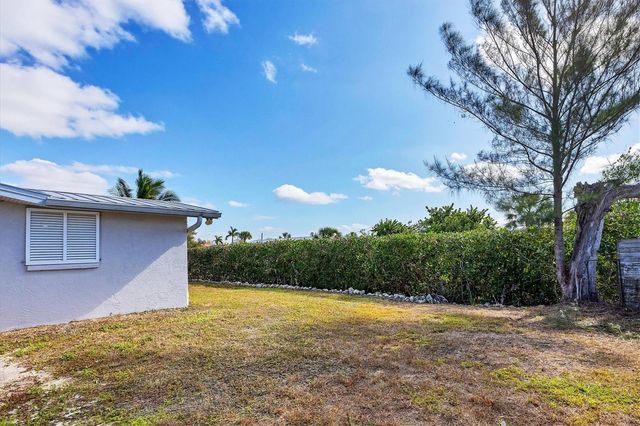 1073 ALSTON LANE, Englewood, FL 34223