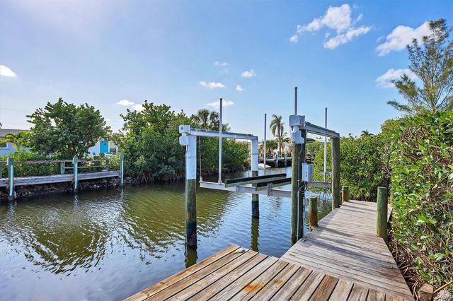 1073 ALSTON LANE, Englewood, FL 34223