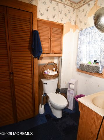 481 Center Avenue, Middletown, NJ 07748