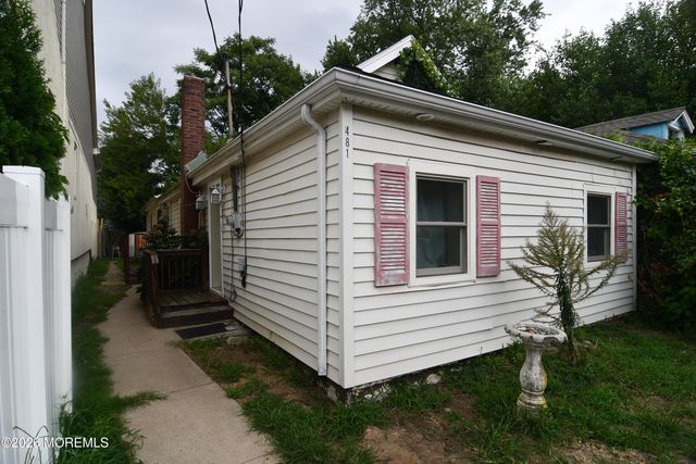 481 Center Avenue, Middletown, NJ 07748