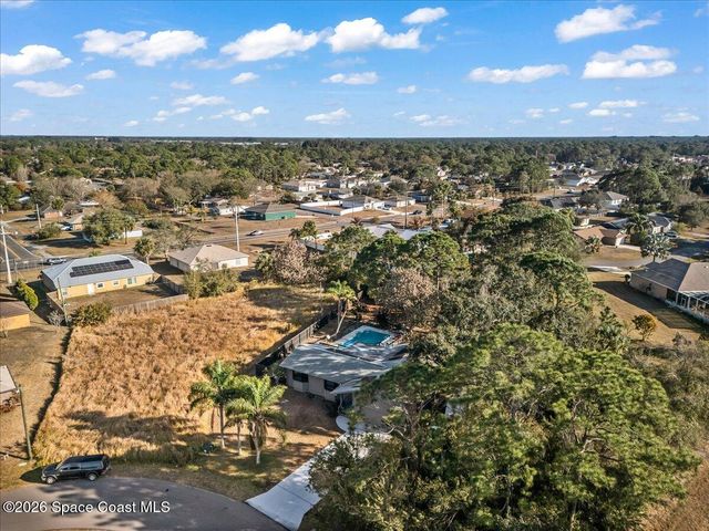 938 Dorchester Road NW, Palm Bay, FL 32907