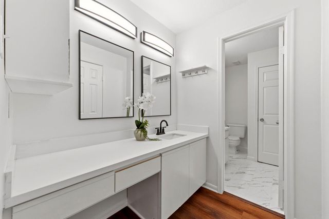 9850 Pagewood Lane 1009, Houston, TX 77042