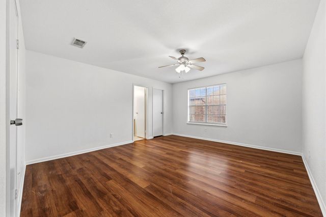 9850 Pagewood Lane 1009, Houston, TX 77042