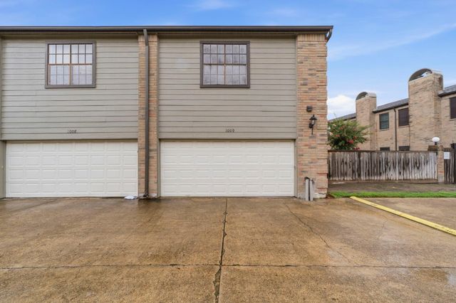 9850 Pagewood Lane 1009, Houston, TX 77042